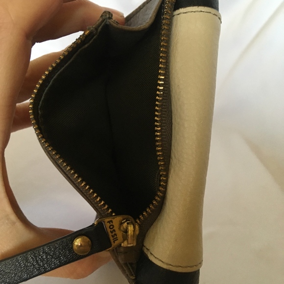 Vintage Fossil Leather Trifold Color-Block Wallet - Picture 7 of 9